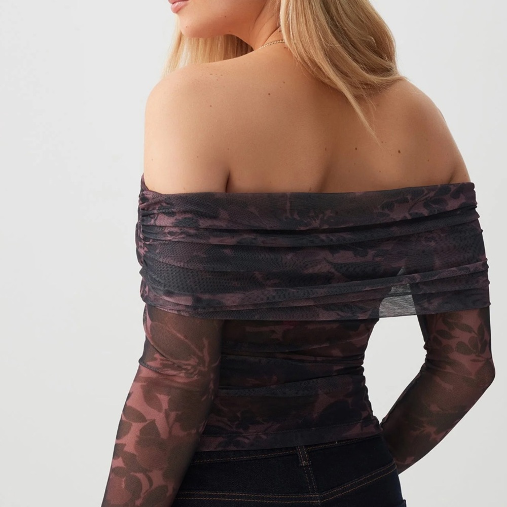Ardene Off-Shoulder Black and Purple Blouse - Picture 4 of 5